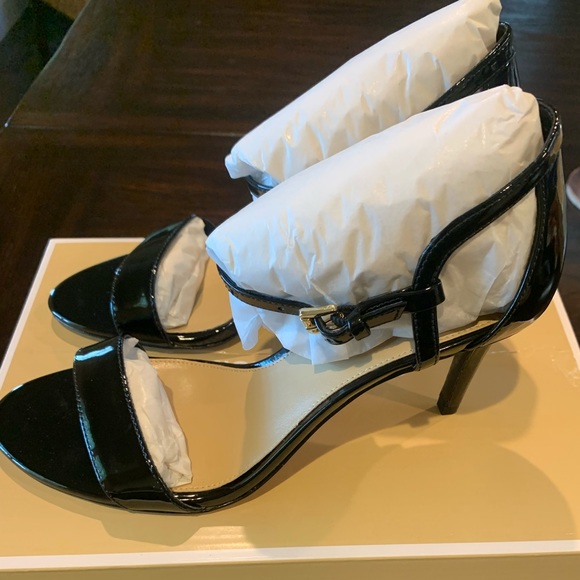 Michael Kors Simone mid sandal black NWT - Picture 6 of 6